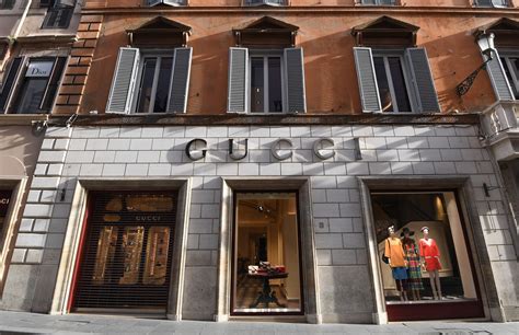 texas fashion designer gucci|guccio gucci wife.